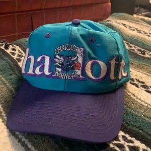 Vintage 90’s Logo7 Charlotte Hornets NBA snapback